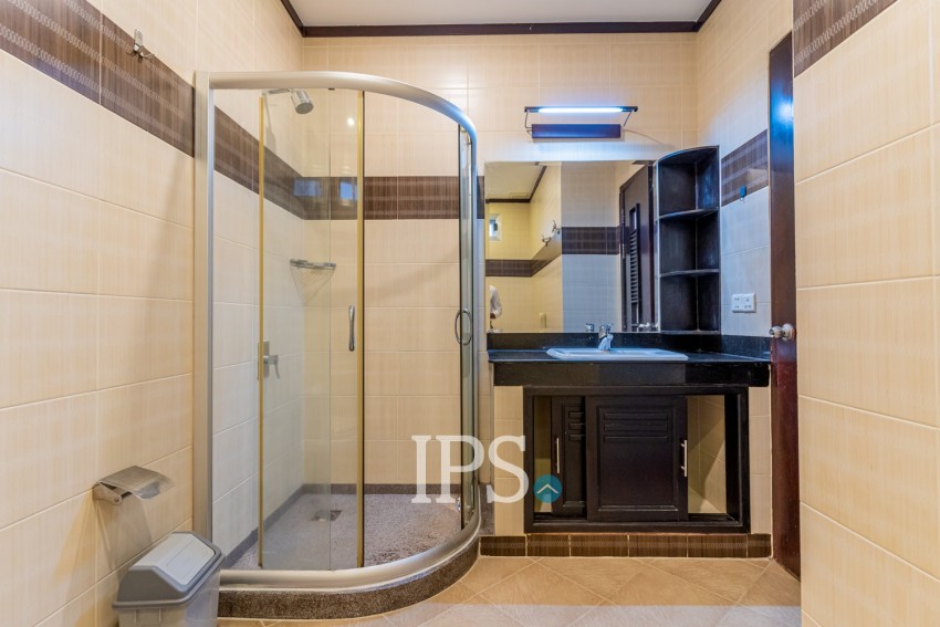 1 Bedroom Serviced Apartment For Rent - BKK1, Phnom Penh