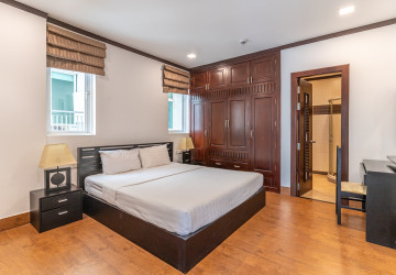 1 Bedroom Serviced Apartment For Rent - BKK1, Phnom Penh thumbnail