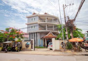 30 Bedroom Hotel For Rent - Kouk Chak, Siem Reap thumbnail