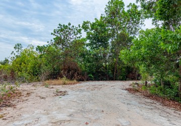 150,000 Sqm Land For Sale - Bantay Srei, Siem Reap thumbnail