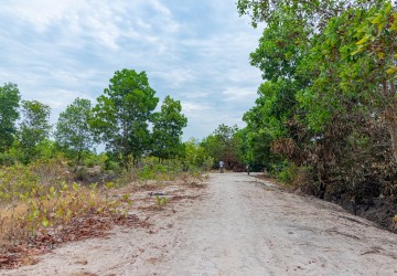 150,000 Sqm Land For Sale - Bantay Srei, Siem Reap thumbnail