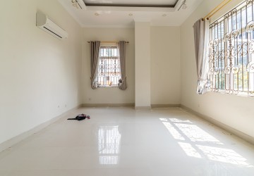 311 Sqm Office Space For Rent - BKK1, Phnom Penh thumbnail