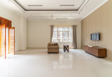 311 Sqm Office Space For Rent - BKK1, Phnom Penh thumbnail