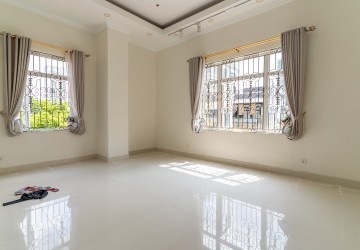 311 Sqm Office Space For Rent - BKK1, Phnom Penh thumbnail