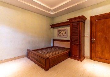 7 Bedroom Townhouse For Rent - Teuk La Ark 3, Phnom Penh thumbnail