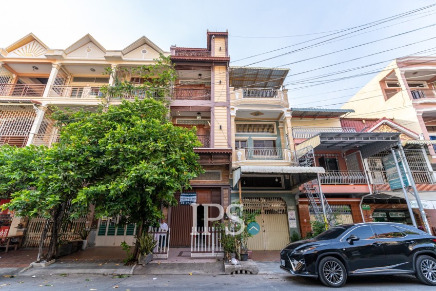 7 Bedroom Townhouse For Rent - Teuk La Ark 3, Phnom Penh