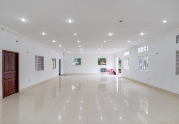 6 Bedroom Shophouse For Rent - Svay Dangkum, Siem Reap thumbnail