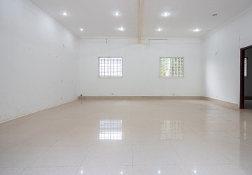 6 Bedroom Shophouse For Rent - Svay Dangkum, Siem Reap thumbnail