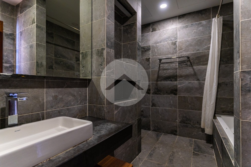 13th Floor 2 Bedroom Condo For Sale-Aura Condominium, Beoung Raing, Phnom Penh - Image 14 13th Floor 2 Bedroom Condo For Sale-Aura Condominium, Beoung Raing, Phnom Penh - Image 14