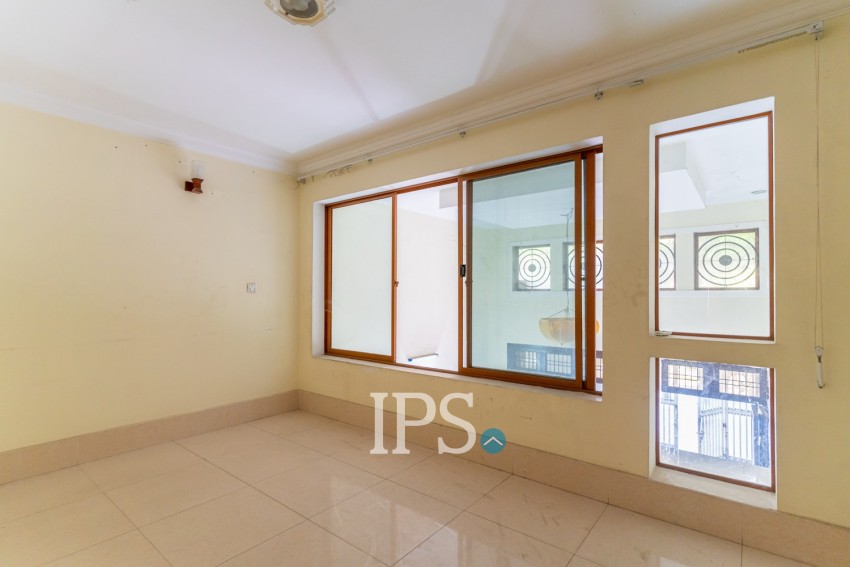 7 Bedroom Shophouse For Rent - Toul Tum Poung 1, Phnom Penh