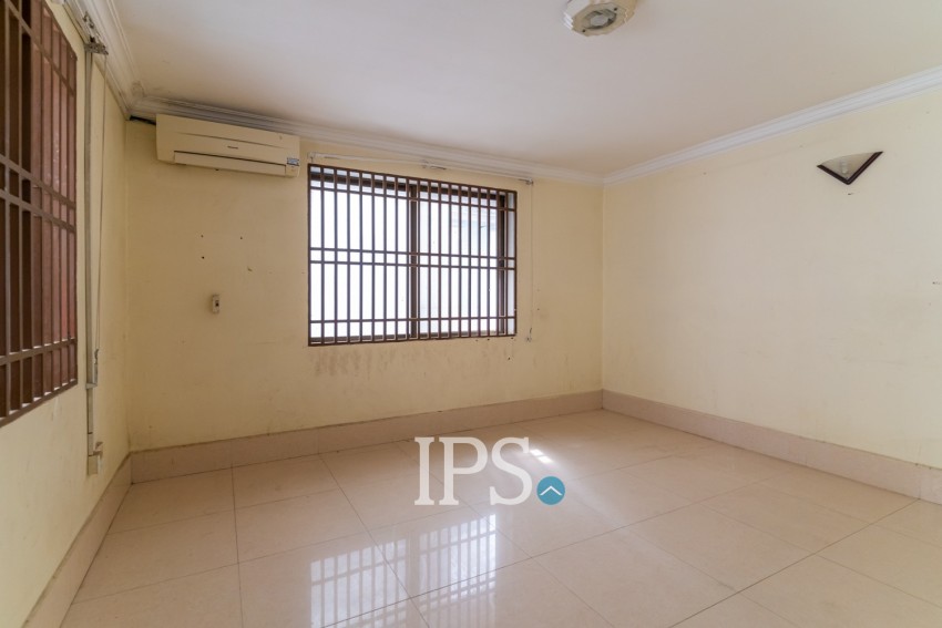 7 Bedroom Shophouse For Rent - Toul Tum Poung 1, Phnom Penh