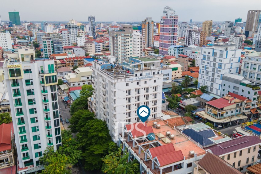 7 Bedroom Shophouse For Rent - Toul Tum Poung 1, Phnom Penh