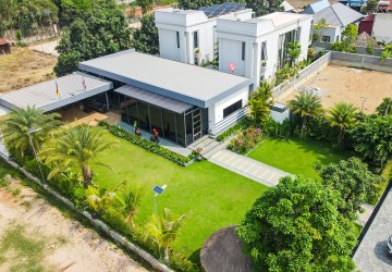 2 Bedroom Villa For Sale - Sala Kamreuk, Siem Reap thumbnail