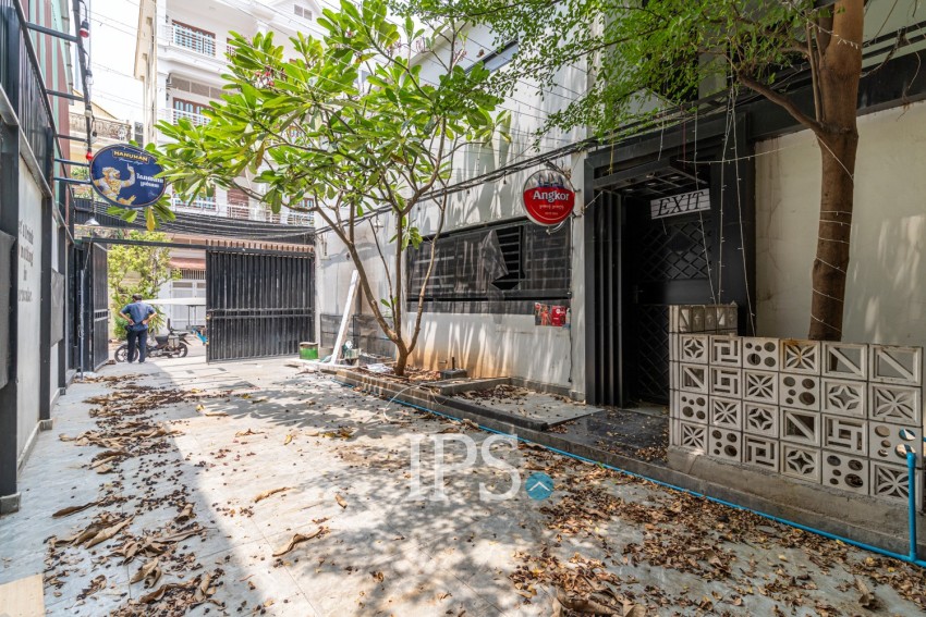 320 Sqm Retail Space For Rent - Toul Tum Poung 1, Phnom Penh