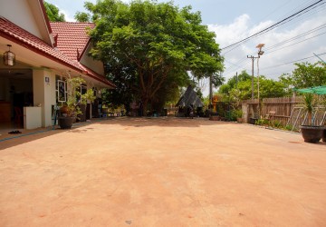 16 Bedroom Guesthouse For Rent - Slor Kram, Siem Reap thumbnail