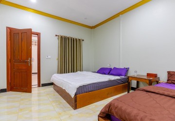 16 Bedroom Guesthouse For Rent - Slor Kram, Siem Reap thumbnail