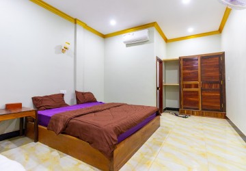 16 Bedroom Guesthouse For Rent - Slor Kram, Siem Reap thumbnail