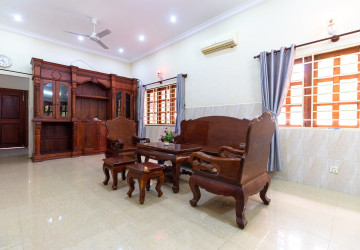 2 Bedroom House For Rent - Svay Dangkum, Siem Reap thumbnail