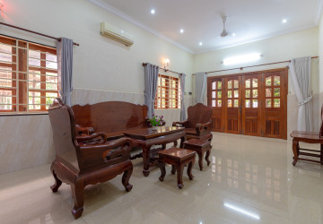 2 Bedroom House For Rent - Svay Dangkum, Siem Reap thumbnail