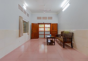 4 Bedroom House For Rent - Sala Kamreuk, Siem Reap thumbnail