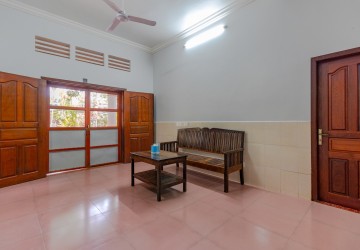 4 Bedroom House For Rent - Sala Kamreuk, Siem Reap thumbnail