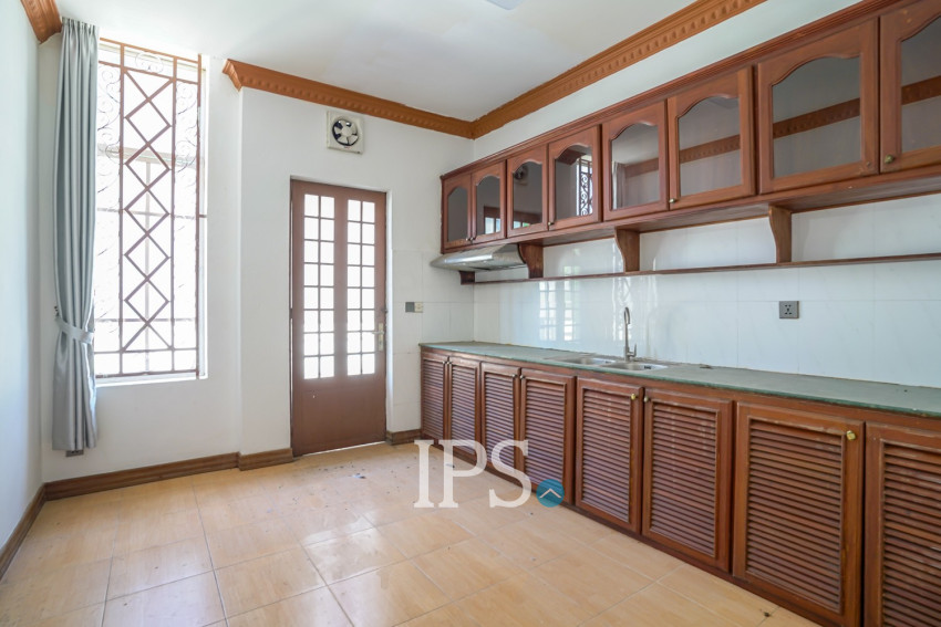 13 Bedroom Commercial Building For Rent - BKK1, Phnom Penh