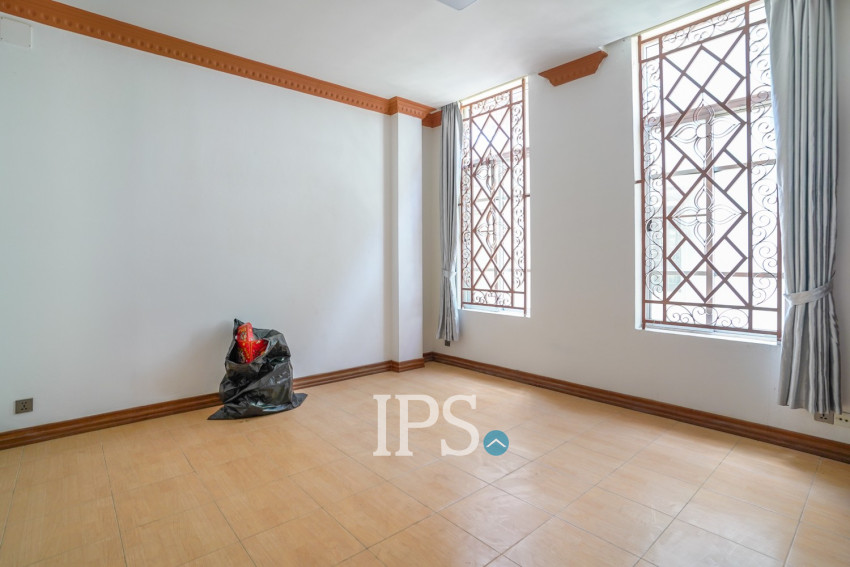 13 Bedroom Commercial Building For Rent - BKK1, Phnom Penh