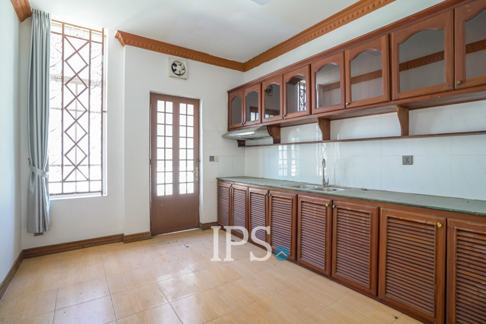 13 Bedroom Commercial Building For Rent - BKK1, Phnom Penh - Image 5