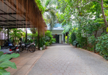 1 Bedroom Apartment For Rent - Svay Dangkum, Siem Reap thumbnail