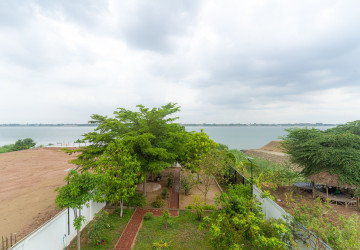 2 Bedroom Weekend Home For Sale - Along Mekong River, Prek Anchanh, Kandal thumbnail