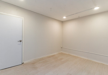 76 Sqm Retail Space For Rent - BKK1, Phnom Penh thumbnail