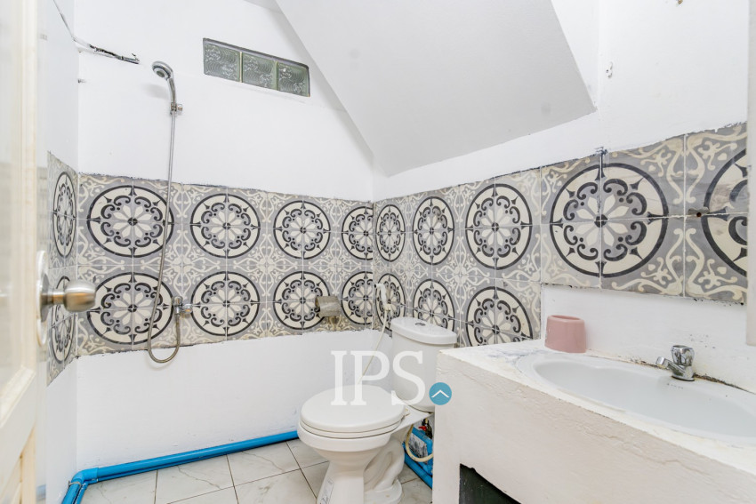 76 Sqm Retail Space For Rent - BKK1, Phnom Penh