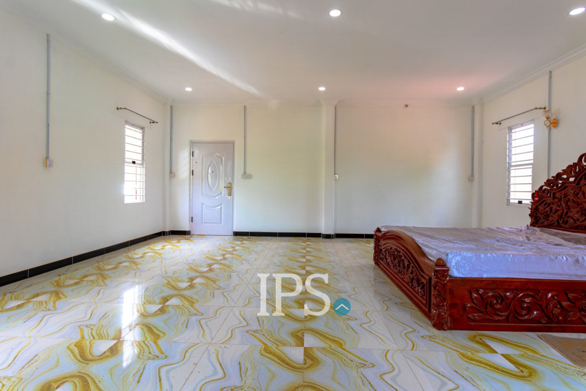 2 Bedroom Shophouse For Rent - Sangkat Siem Reap, Siem Reap