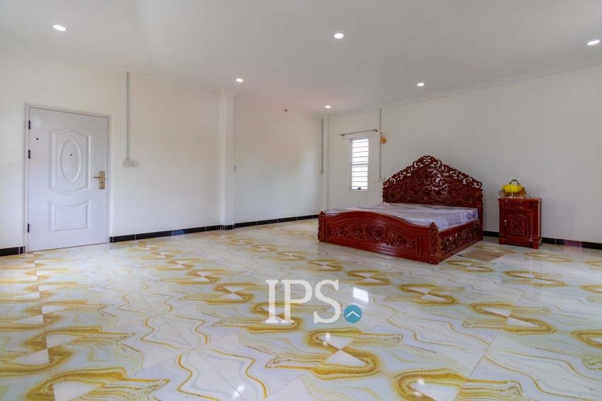 2 Bedroom Shophouse For Rent - Sangkat Siem Reap, Siem Reap