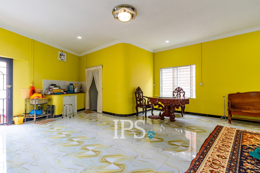 2 Bedroom Shophouse For Rent - Sangkat Siem Reap, Siem Reap