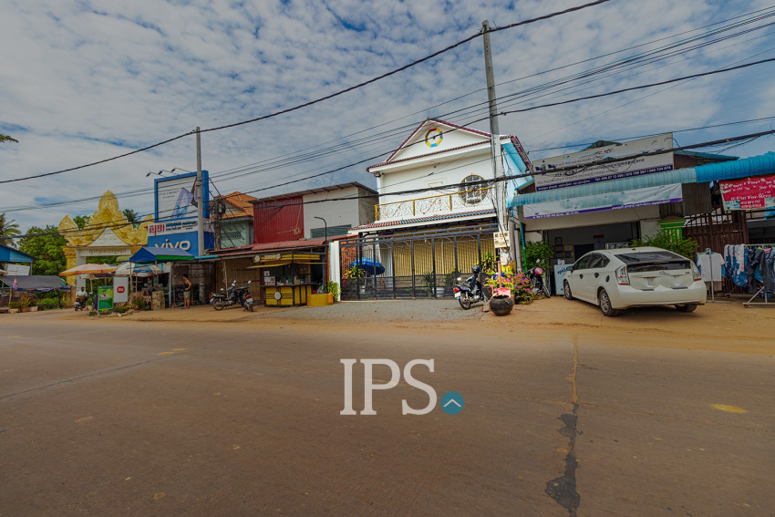 2 Bedroom Shophouse For Rent - Sangkat Siem Reap, Siem Reap