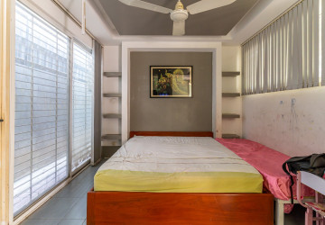 1 Bedroom Commercial Villa For Rent -  Phsar Daeum Thkov, Phnom Penh thumbnail