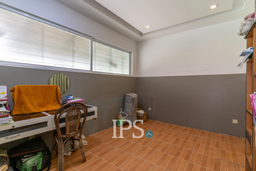 1 Bedroom Commercial Villa For Rent -  Phsar Daeum Thkov, Phnom Penh