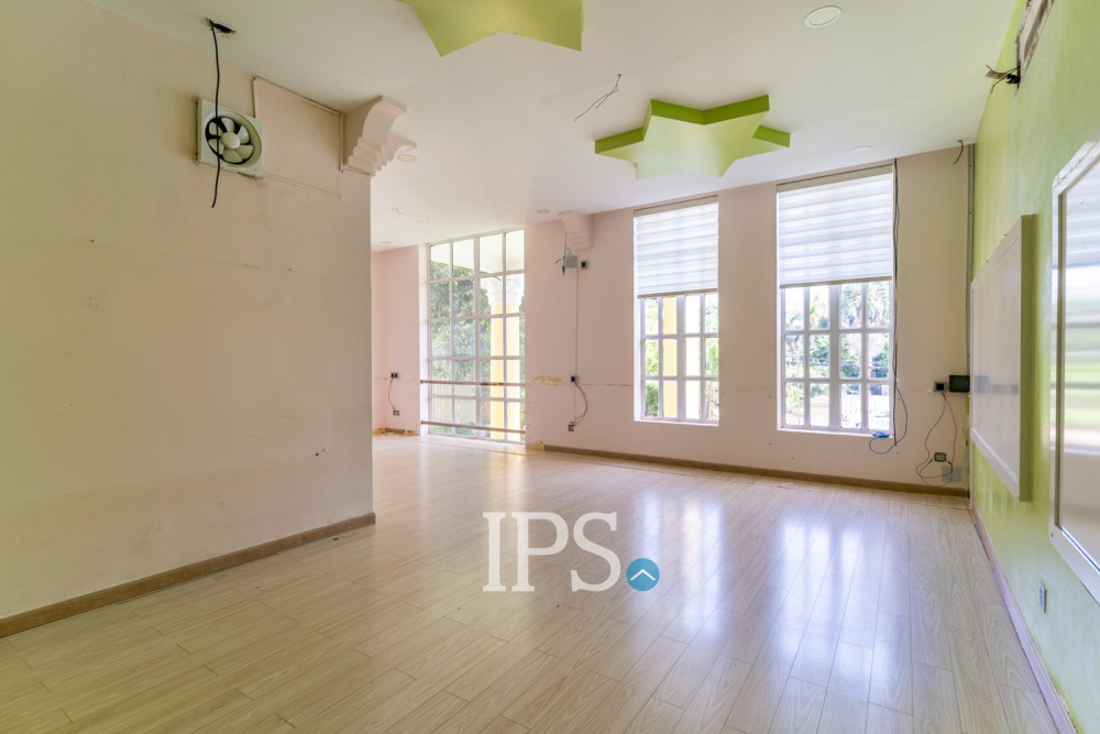 800 Sqm Commercial Villa For Rent - Boeung Kak 1, Phnom Penh - Image 10