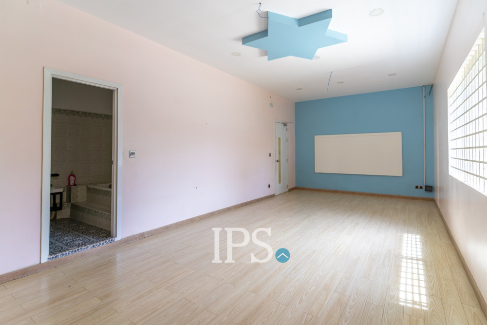 800 Sqm Commercial Villa For Rent - Boeung Kak 1, Phnom Penh - Image 11