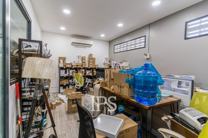 324 Sqm Retail Space For Rent - Boeung Trabek, Phnom Penh