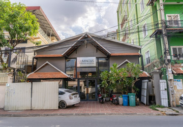 324 Sqm Retail Space For Rent - Boeung Trabek, Phnom Penh thumbnail