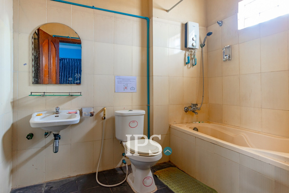 7 Bedroom House For Rent - Sala Kamreuk, Siem Reap - Image 17