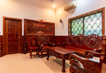 7 Bedroom House For Rent - Sala Kamreuk, Siem Reap thumbnail