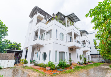 3 Bedroom Apartment For Rent - Sala Kamreuk, Siem Reap thumbnail