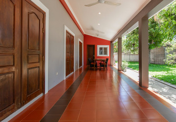 4 Bedroom Villa For Rent - Svay Dangkum, Siem Reap thumbnail