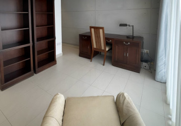 5th Floor 3 Bedroom Duplex Condo For Sale - Condo 240, Chakto Mukh, Phnom  Penh thumbnail