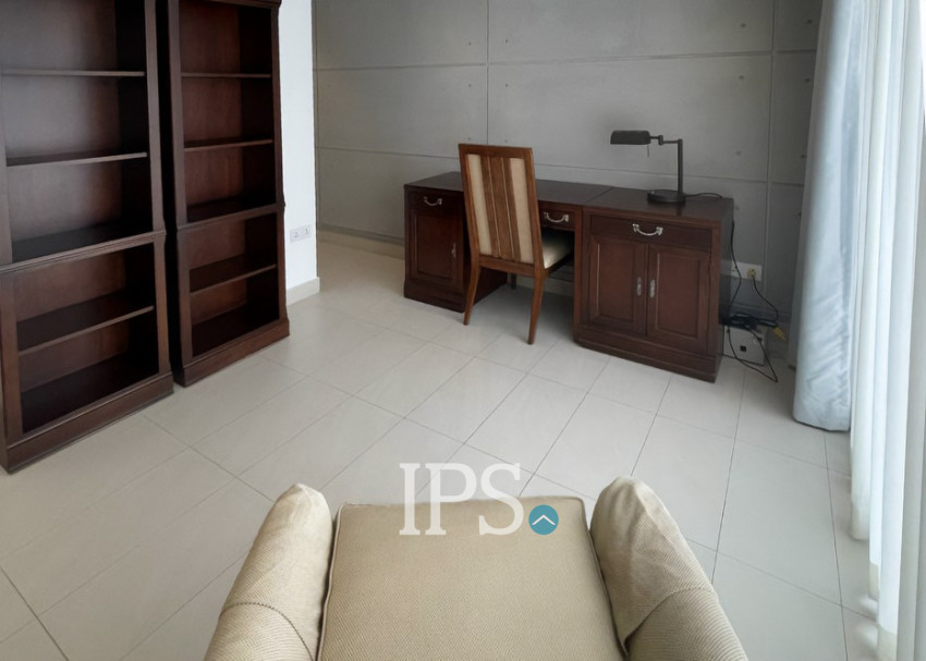 5th Floor 3 Bedroom Duplex Condo For Sale - Condo 240, Chakto Mukh, Phnom  Penh