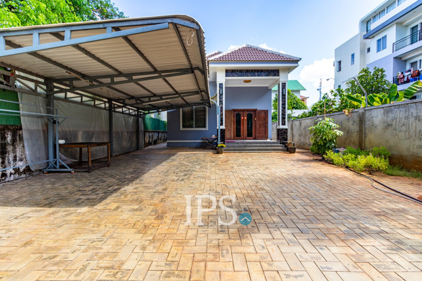 2 Bedroom House For Rent - Svay Dangkum, Siem Reap