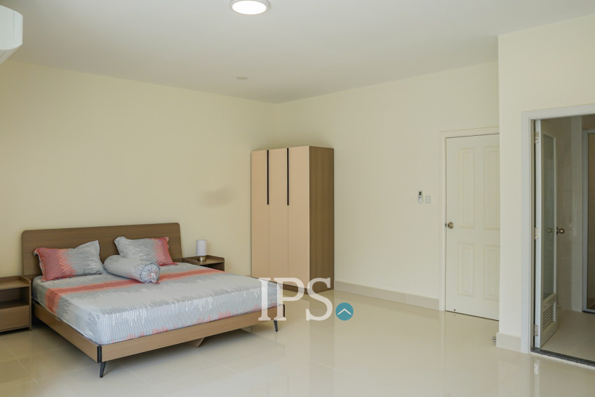 4 Bedroom Villa For Rent - Borey Peng Houth The Star Mera, Preaek Kampues, Phnom Penh.